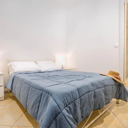 Апартаменты Madalena House
